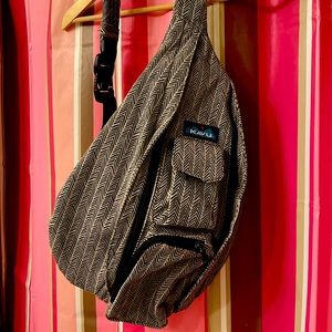 Kavu Rope Sling Bag gently used a couple of times